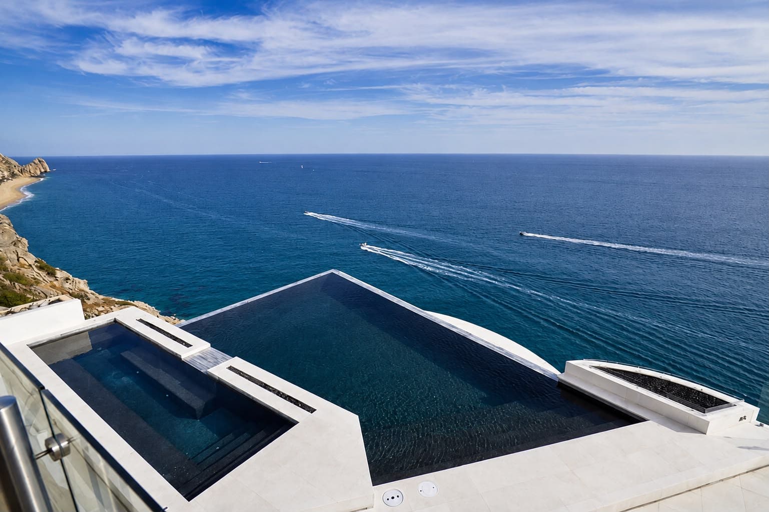 Villa Lands End signature infinity pool and jacuzzi on the Pedregal cliff, Cabo San Lucas